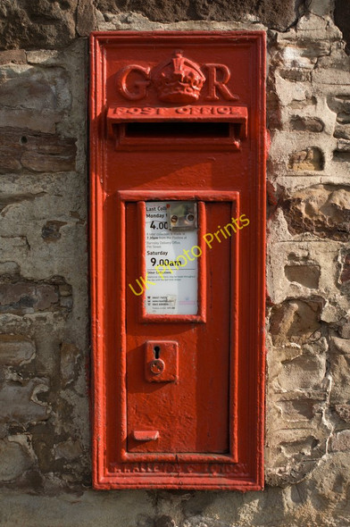 Photo 6"x4" George V Postbox, Stainborough Dodworth Bottom c2011
