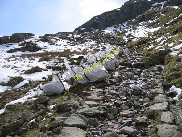Photo 6"x4" A walk up the Pyg track - bags of rocks Gwastadnant c2008
