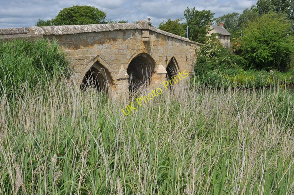 Photo 6"x4" Old Radcot Bridge Radcot c2011