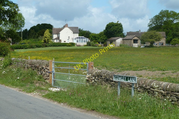 Photo 6"x4" Cowley Lane, field and farm house Dronfield c2011