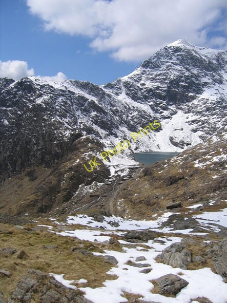 Photo 6"x4" A view towards Glaslyn from the Pyg track Gwastadnant c2008