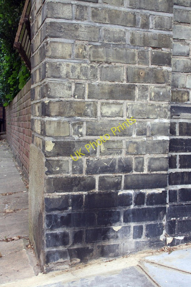 Photo 6"x4" Benchmark on wall angle pier at #32 Lansdowne Road Kensington\/TQ2579 c2011