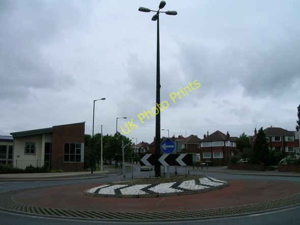 Photo 6"x4" Roundabout on Armthorpe Road Doncaster c2011