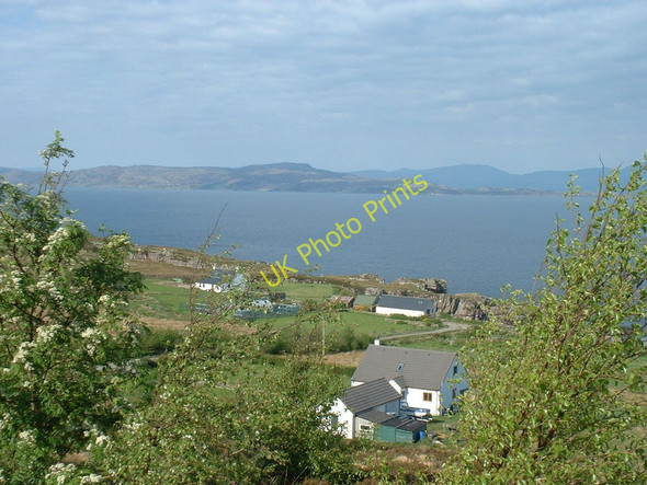 Photo 6"x4" Springtime at Lonbain Londain c2011