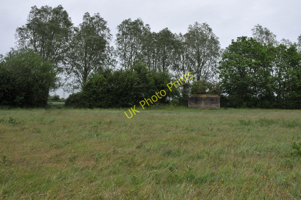 Photo 6"x4" Pillbox near Moreton Moreton\/SP4101 c2011