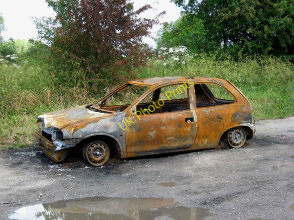 Photo 6"x4" Abandoned car (1) at Northwick Lido, Northwick, Worcester Worcester c2011