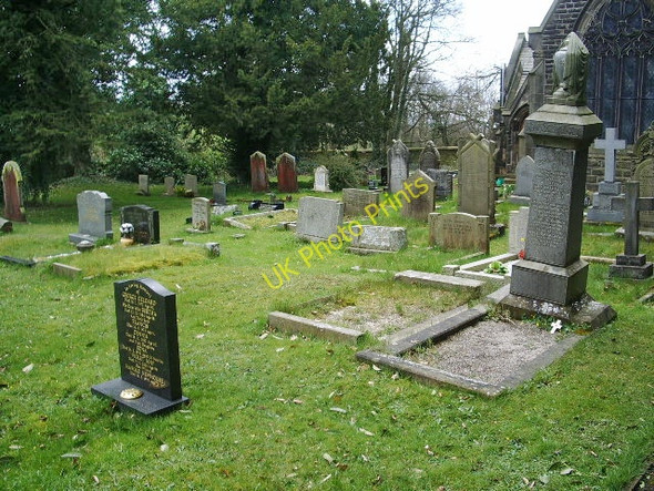 Photo 6"x4" The Parish Church of All Saints, Pendleton, Graveyard Clitheroe\/SD7441 c2008