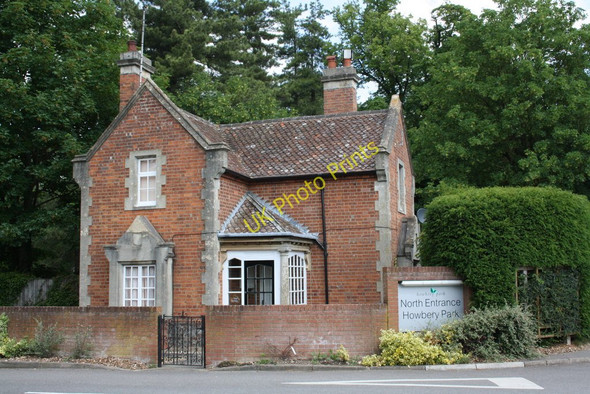 Photo 6"x4" Lodge at the north entrance to Howbery Park, Benson Lane Wallingford c2011