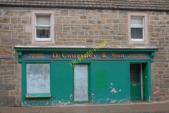 Photo 6"x4" D. Courtney & Son Comrie\/NN7722 c2011