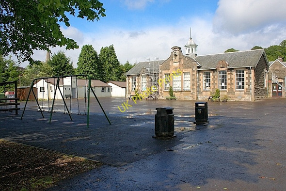Photo 6"x4" Comrie Primary School Comrie\/NN7722 c2011