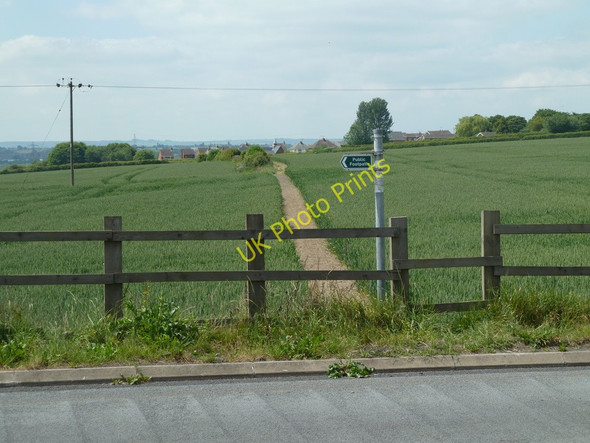 Photo 6"x4" Footpath to Woodthorpe Staveley\/SK4374 c2011