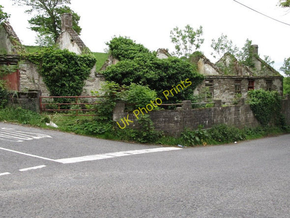 Photo 6"x4" Roofless cottages at the junction of Vianstown Road and Bishops Brae Downpatrick c2011