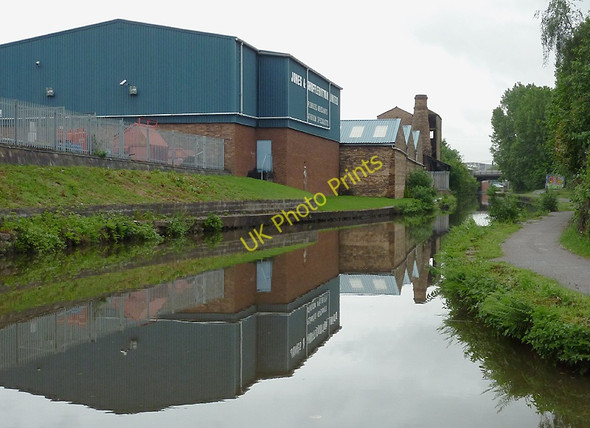 Photo 6"x4" Trent and Mersey Canal in Stoke-on-Trent Stoke-on-Trent c2011