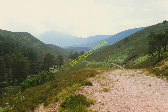 Photo 6"x4" The track to Loch Einich Am Beanaidh c1988