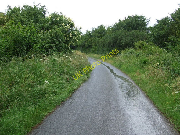 Photo 6"x4" Wet Road Chimney Street c2011