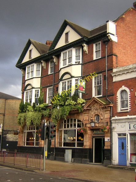 Photo 6"x4" The Thomas Farley pub, Thornton Heath High Street Penge c2011