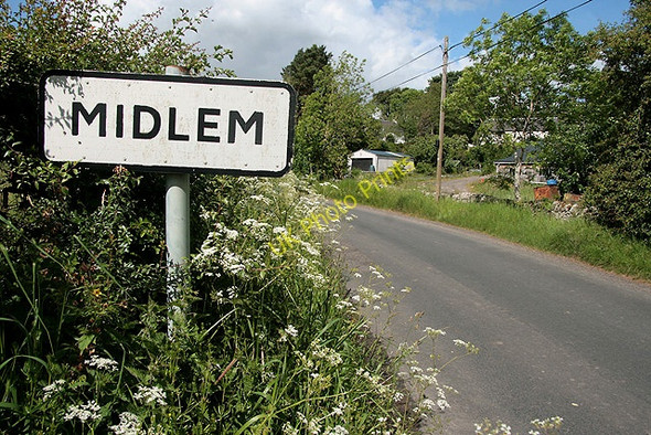 Photo 6"x4" Midlem Village sign Midlem c2011