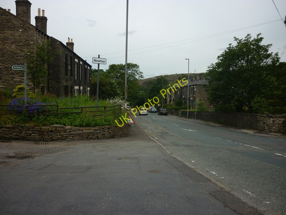 Photo 6"x4" Entering Newhey Milnrow c2011