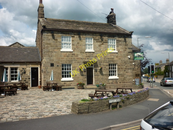 Photo 6"x4" The Greyhounds Inn Killinghall c2011