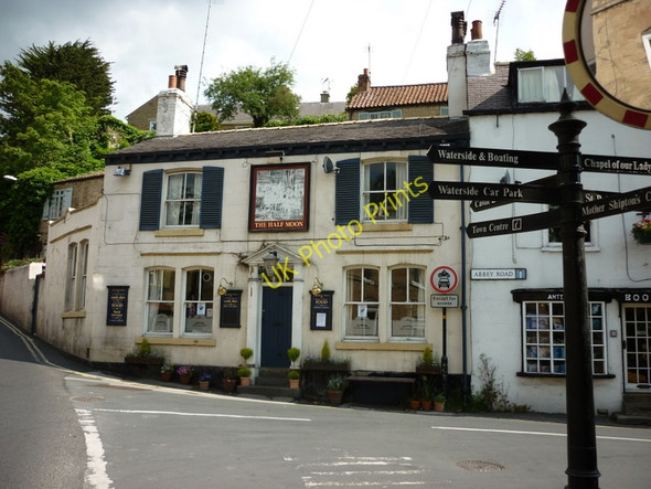Photo 6"x4" The Half Moon public house, Knaresborough Knaresborough c2011