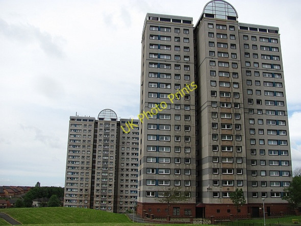 Photo 6"x4" Tower blocks, Cranhill Cranhill\/NS6465 c2011