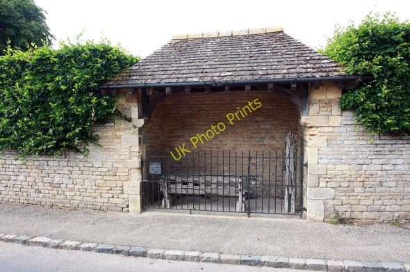 Photo 6"x4" Stocks, Apethorpe Apethorpe c2011