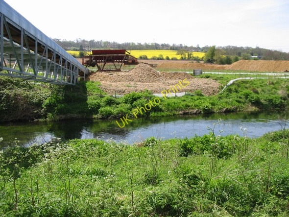 Photo 6"x4" Gravel extraction and conveyer over the Great Stour Horton\/TR1155 c2008