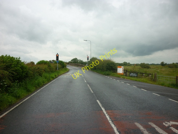 Photo 6"x4" Approaching Derwent Bridge Bubwith c2011