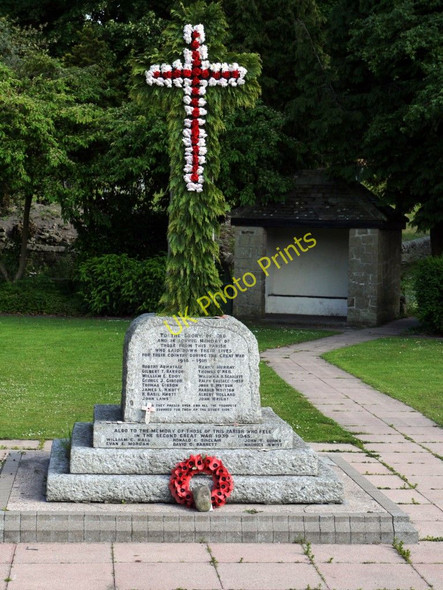 Photo 6"x4" Heddon-on-the-Wall  War Memorial in Whitsuntide plumage Ryton\/NZ1564 c2011