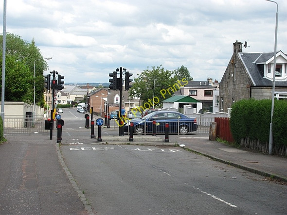 Photo 6"x4" Glenlee Street Auchinraith c2011