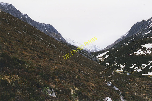 Photo 6"x4" Approaching the Lairig Ghru Carn Odhar\/NH9404 c1998