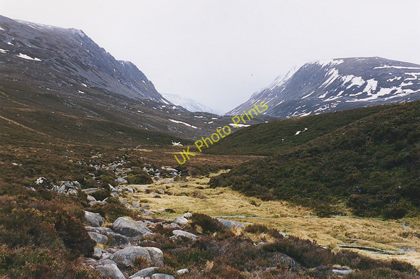 Photo 6"x4" The Lairig Ghru path Castle Hill\/NH9505 c1998