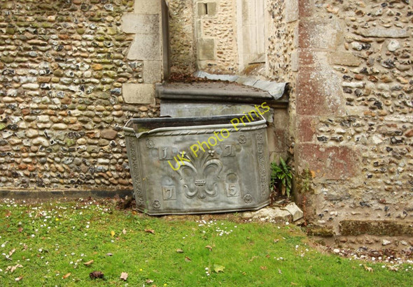 Photo 6"x4" St Lawrence, Ardeley - Water trough Ardeley c2011