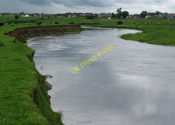 Photo 6"x4" River Clyde Carstairs Junction c2011