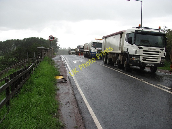 Photo 6"x4" Tar lorries Silvermuir c2011