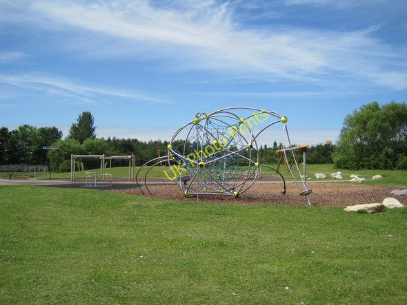 Photo 6"x4" Halewood Doorstep Green Hunt's Cross c2011