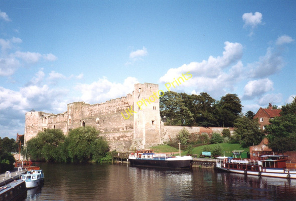 Photo 6"x4" Pleasure boats on the Trent and Newark Castle, 1993 Newark-on-Trent c1993