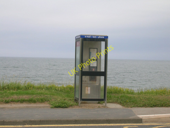 Photo 6"x4" Phonebox with a view, Sandsend Sandsend\/NZ8612 c2011