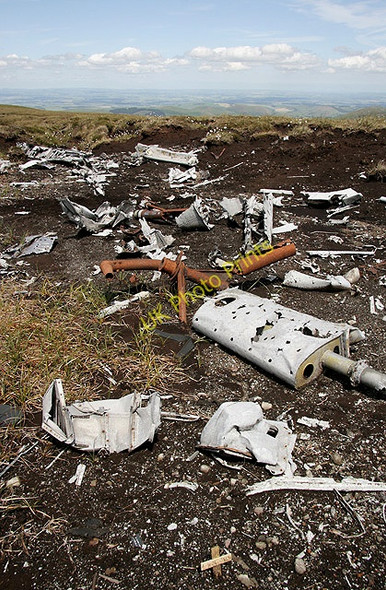 Photo 6"x4" Aircraft wreckage on West Hill West Hill\/NT8921 c2011