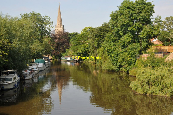Photo 6"x4" The Thames and spire of St Helen's Abingdon c2011