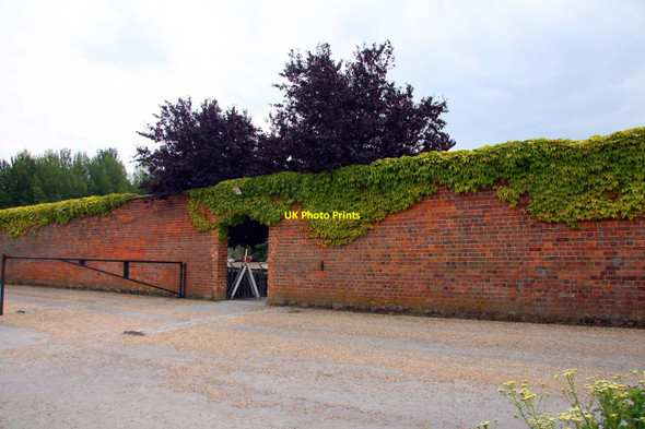 Photo 6"x4" Way out to the car park Waddesdon c2011