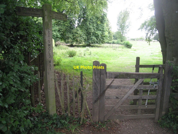Photo 6"x4" The Cotswold Way at Hailes Abbey Hailes c2011