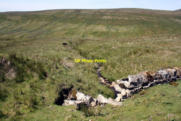 Photo 6"x4" View over partly collapsed bridge parapet Hardraw c2011