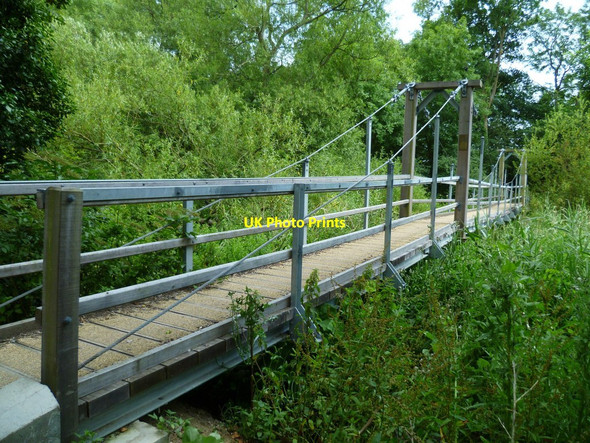 Photo 6"x4" The Gurkha Suspension Bridge between the Stoke villages (2) North Stoke\/TQ0210 c2011