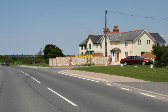 Photo 6"x4" Freshwater, Isle of Wight Thorley\/SZ3788 c2011