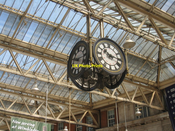 Photo 6"x4" Waterloo Clock London c2011