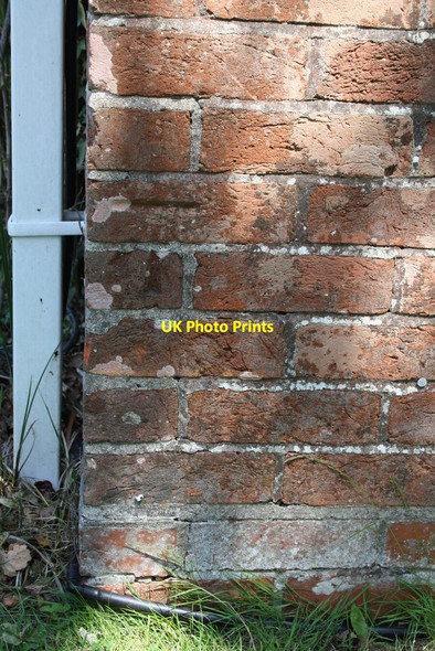 Photo 6"x4" Benchmark on bungalow at Oak Tree Lodge, Redbridge Road Crossways\/SY7788 c2011