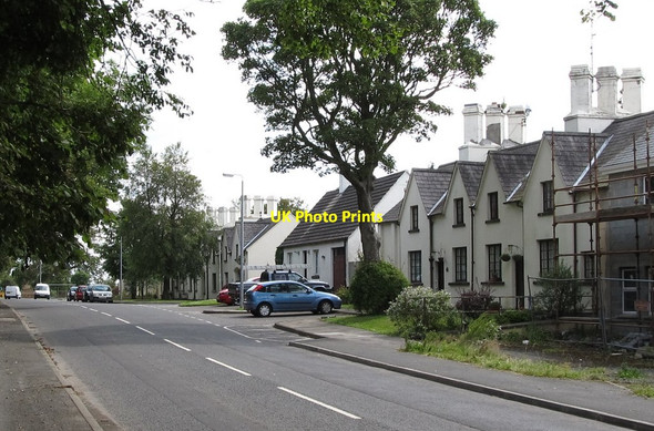 Photo 6"x4" Traditional estate cottages in Main Street, Seaforde Seaforde c2011