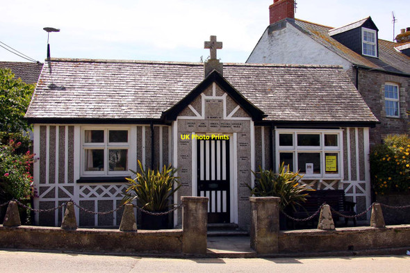 Photo 6"x4" Crantock Memorial Hall Newquay\/SW8161 c2011