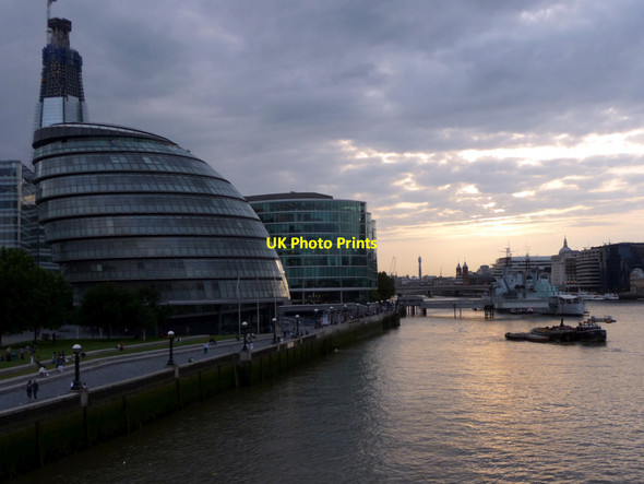 Photo 6"x4" Three London Landmarks, London SE1 London c2011
